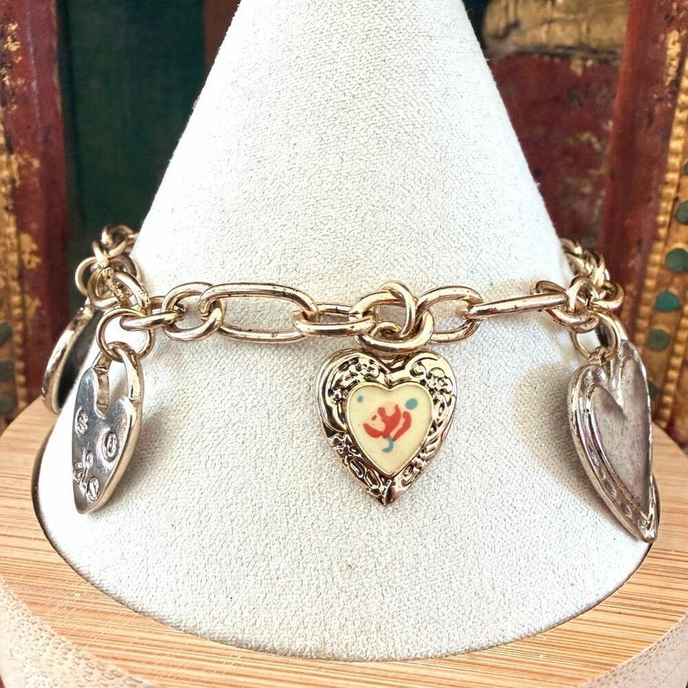 Urban Outfitters 14K Gold Plated Heart Charm Bracelet